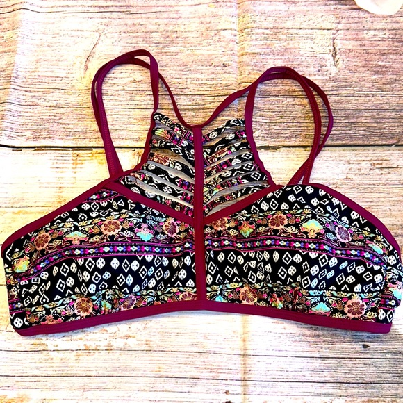 SO Tops - SO • Floral Boho Crop Top • Sz XL • NEW!